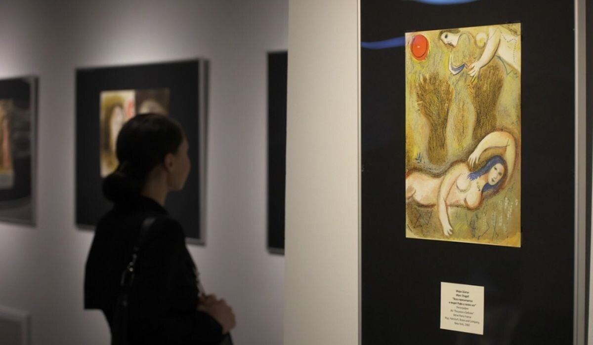     На выставке. Источник: rg.ru Автор фото: Сергей Береза