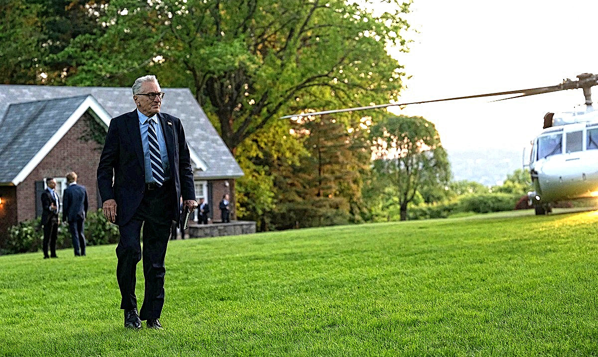 Вертолётные экскурсии с Робертом Де Ниро. Недорого! Фанатам "Славных парней" и "Однажды в Америке" скидка! 