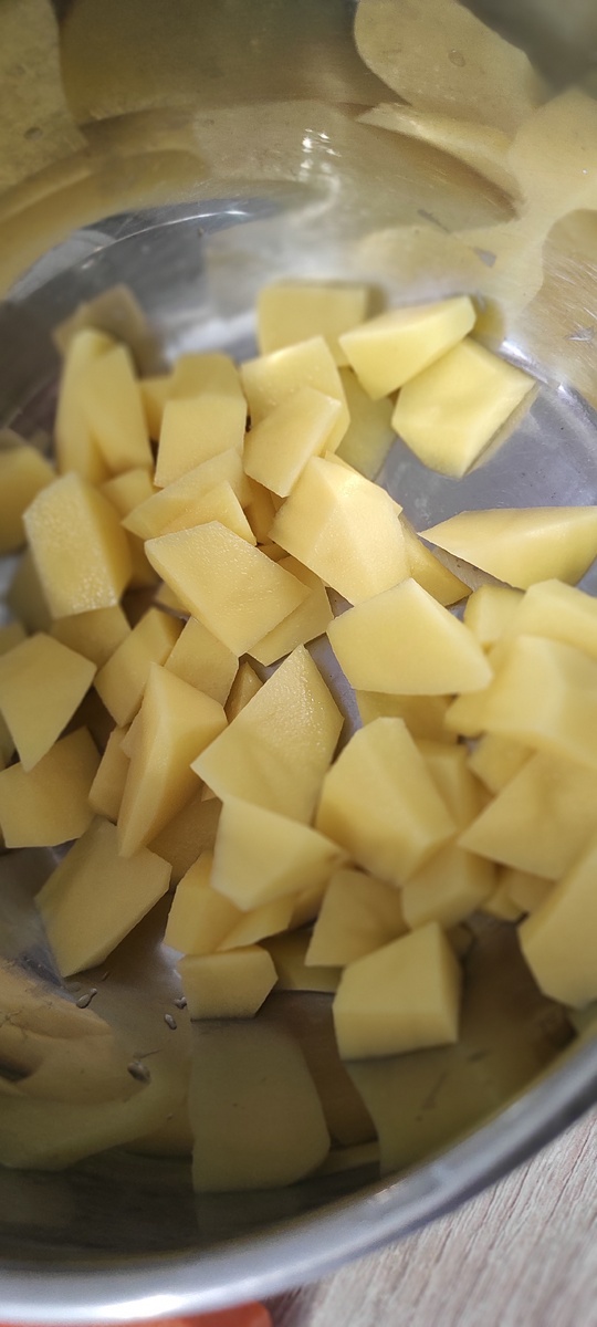 Порезанный картофель