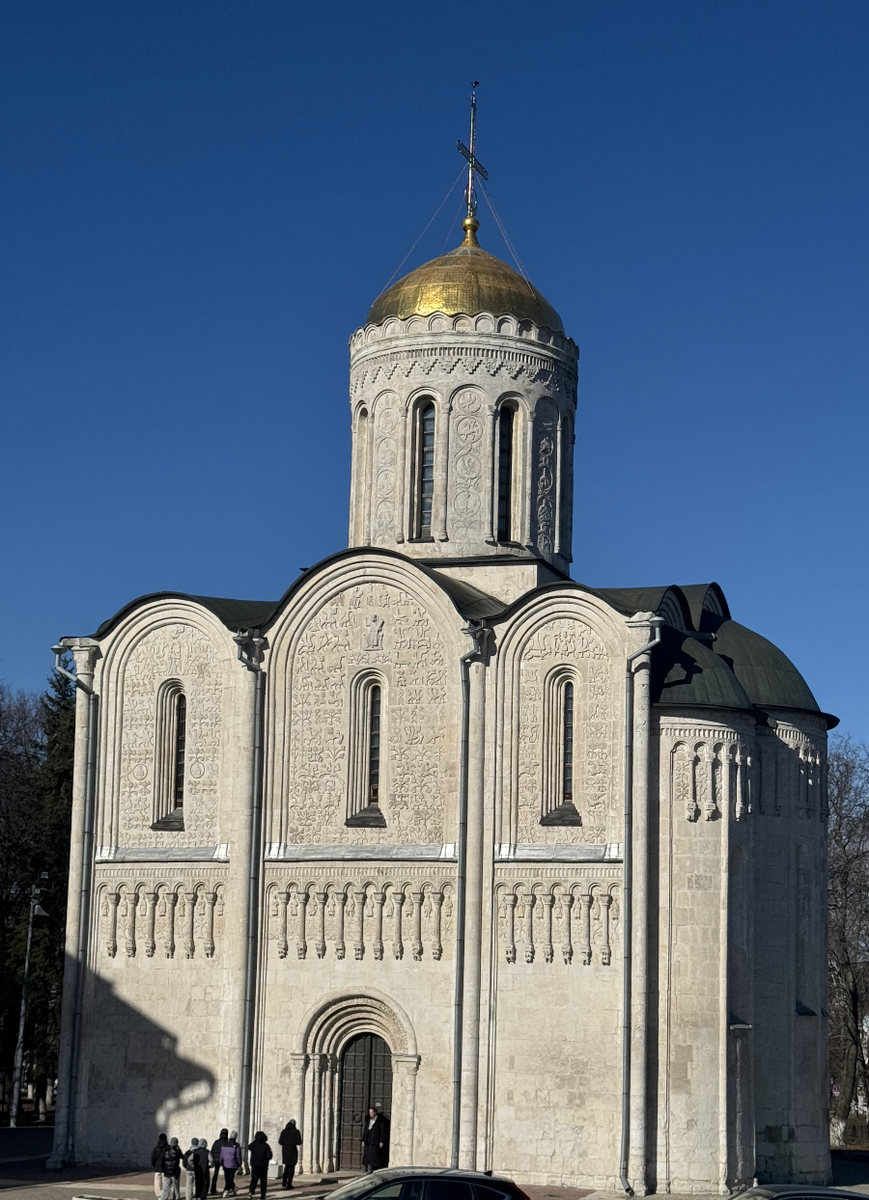 вид на собор со смотровой площадки