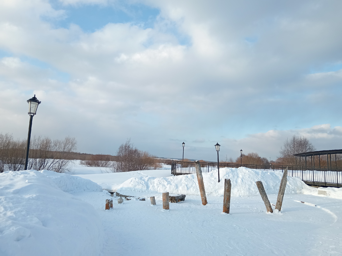 06.03.2025 Вид местности у Людмилинской скважины. 