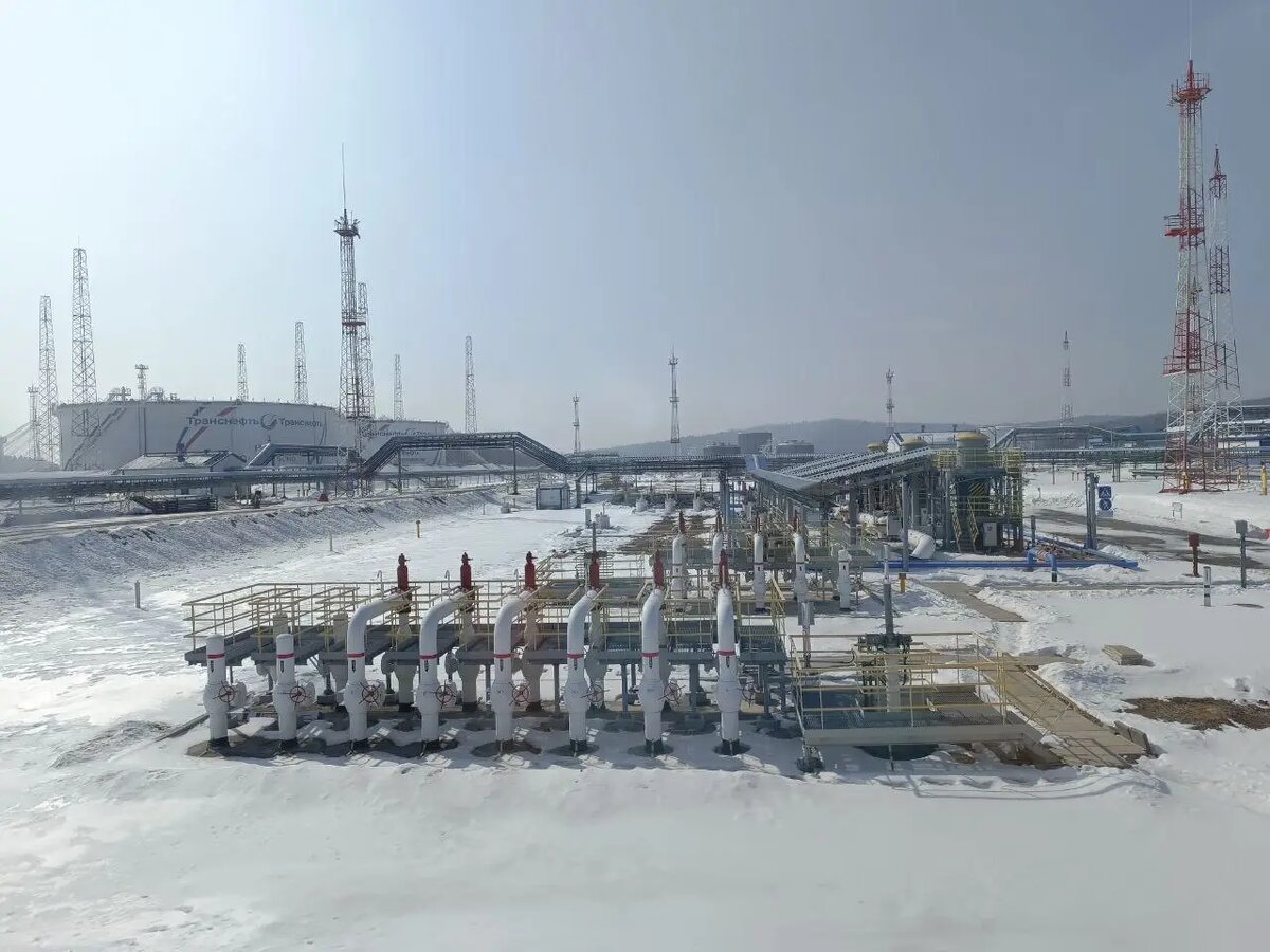     © "Интерфакс"