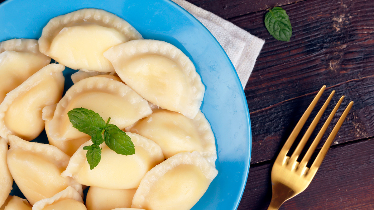 Вареники «Любимые с творогом» ТМ «ЕРМОЛИНО»