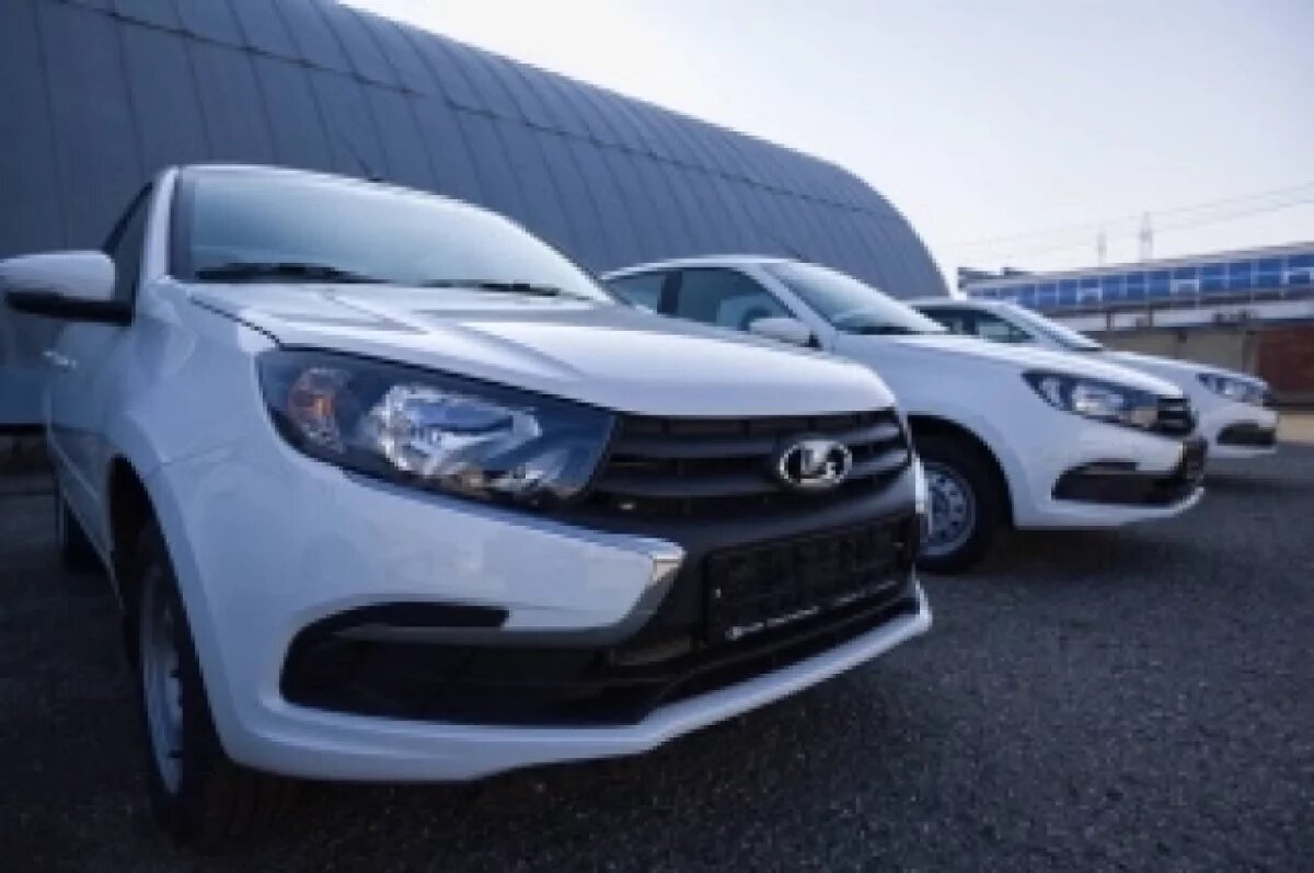    Поликлиники Адыгеи с начала года получили 13 единиц санитарного транспорта