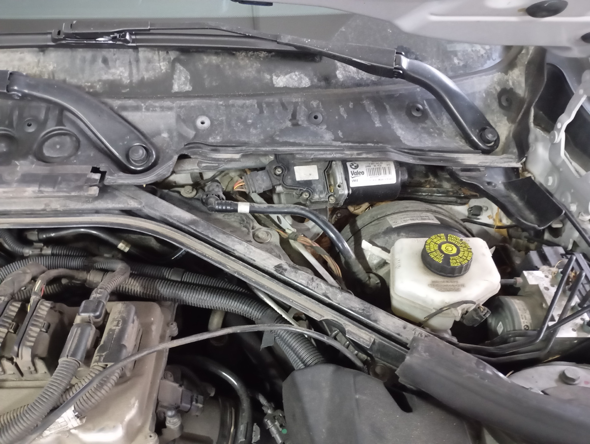 Левая накладка и резинка. 