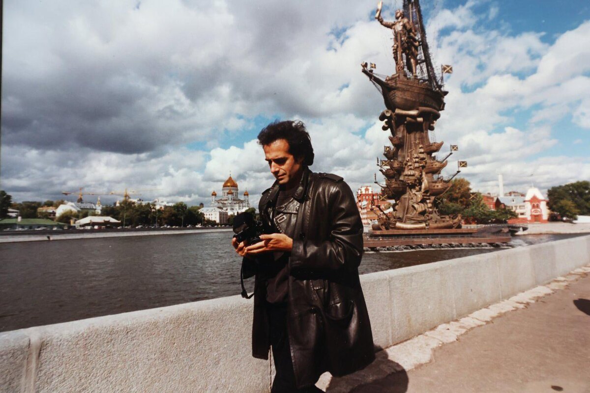 Американский иллюзионист Дэвид Копперфильд с удовольствием гулял по Москве и фотографировал её. @Юрий Феклистов