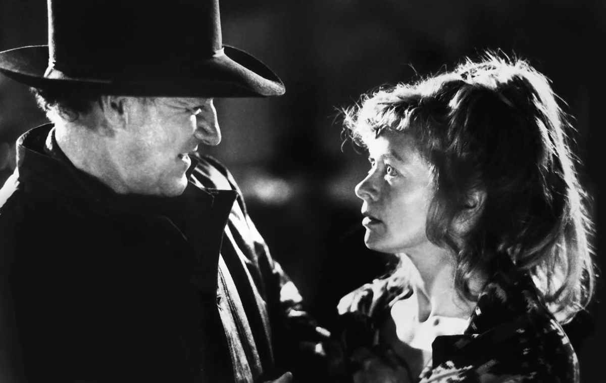 Джин Хэкмен с Фрэнсис Фишер в вестерне 1992 года «Непрощенный».