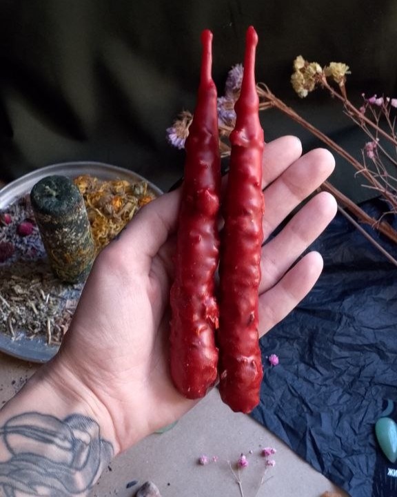 Свечи ручной работы с травами и эфирными маслами. Заказать по сслке в конце статьи.