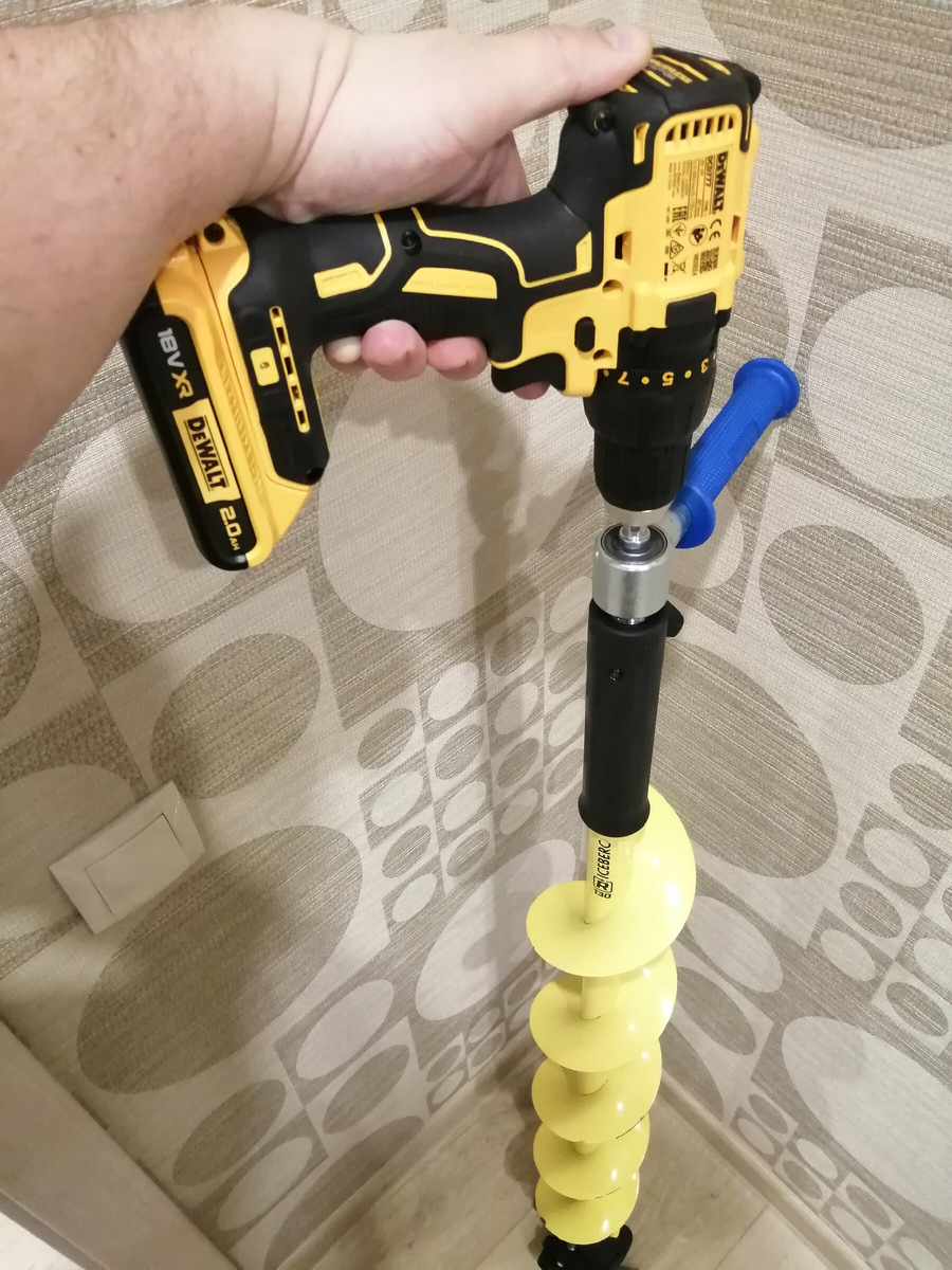 Dewalt DCD777 с моментом 65 Н/М