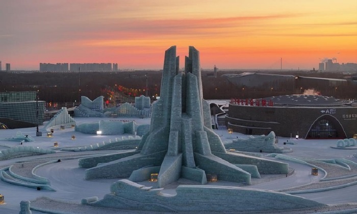    Рекордное число туристов посетило ледово-снежный фестиваль в Харбине