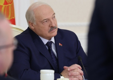    Лукашенко призвал производителей пересесть с «Мерседеса» на сивого коня