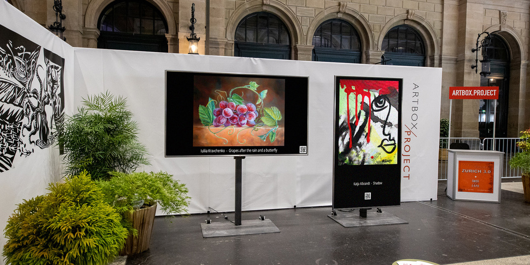 Как выставляться на международных выставках не отправляя картину физически.