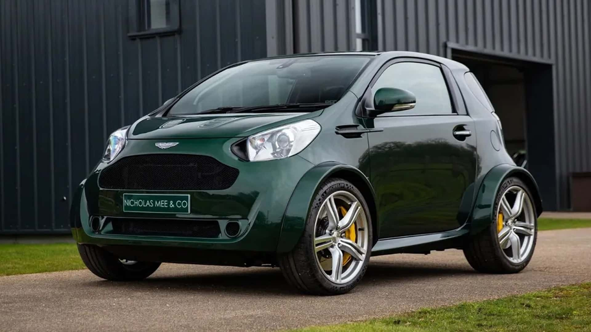 Aston Martin V8 Cygnet