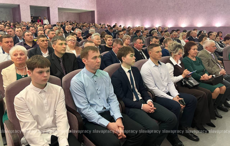     На Копыльщине чествуют передовиков