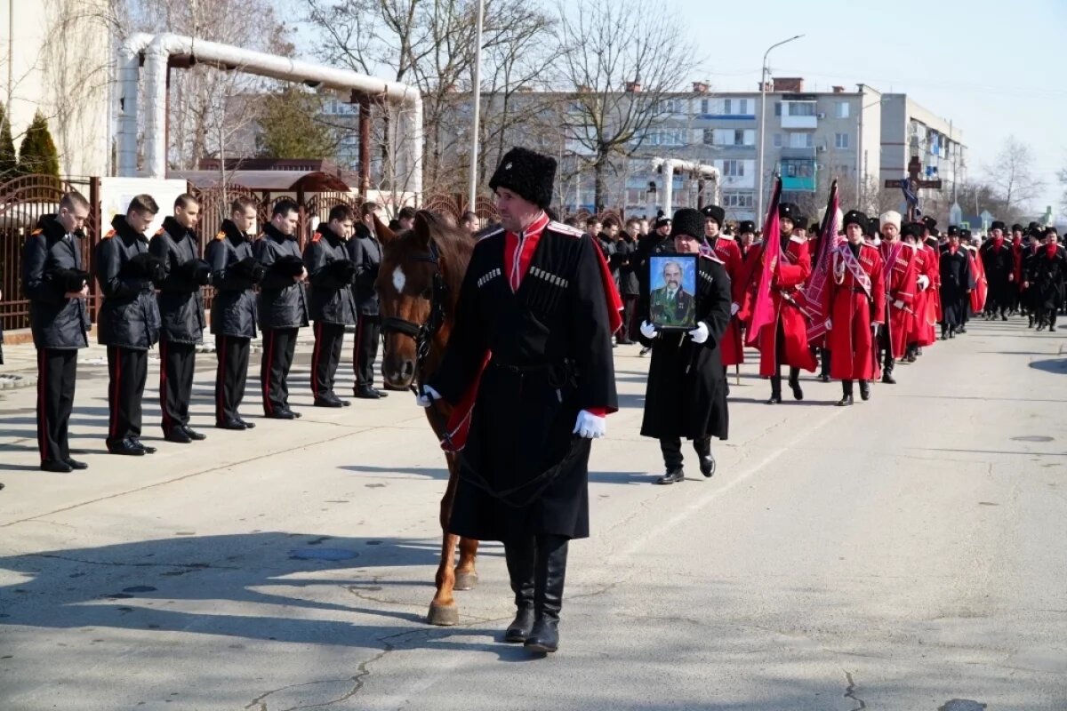    В Краснодарском крае простились с казачьим полковником Иваном Безугловым