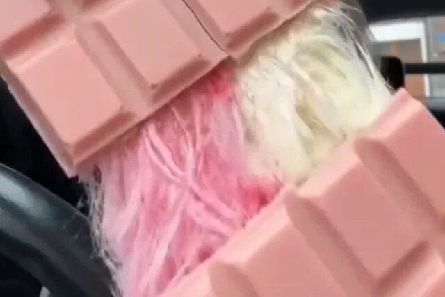    Что за новая модная сладость — «лохматый» шоколад?