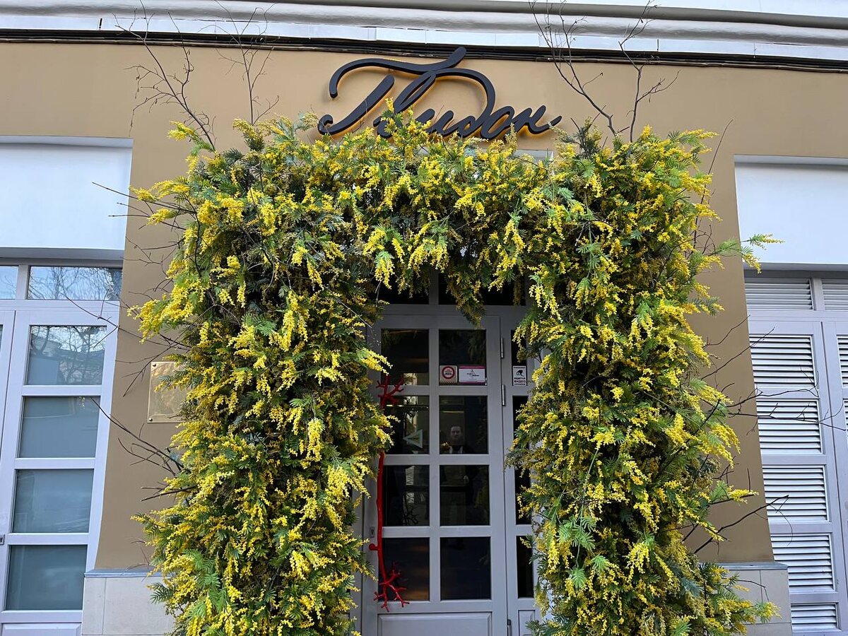 вход в ресторан