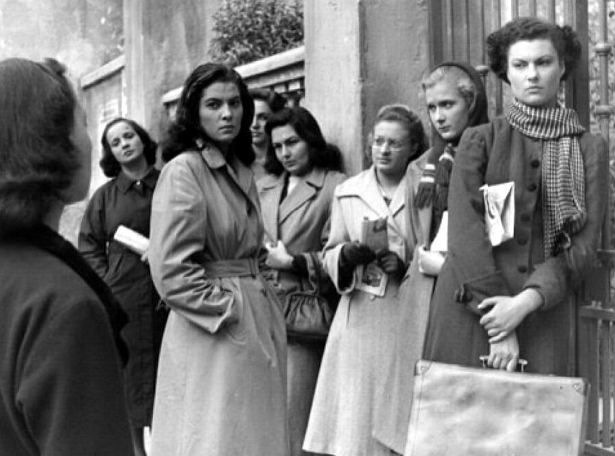 Кадр из фильма "Рим в 11 часов" (1951)