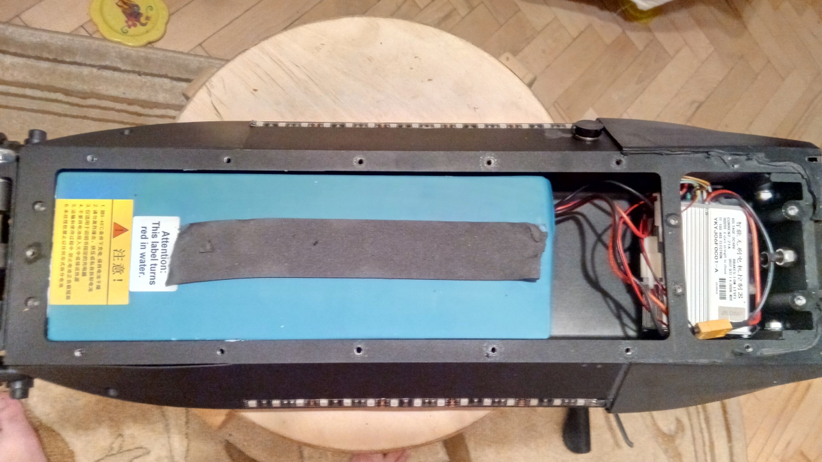 Родной аккумулятор KUGOO m4