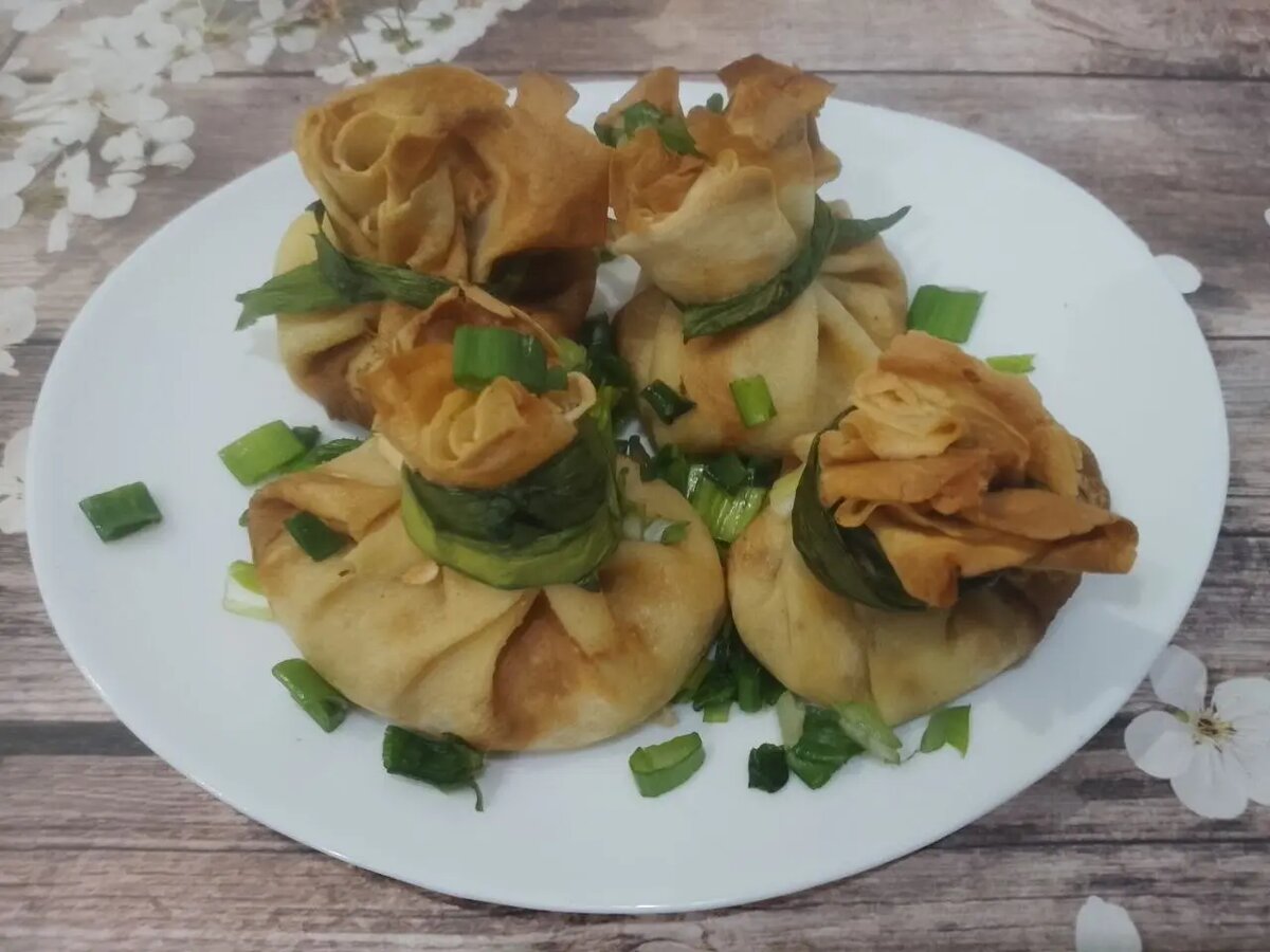 Блинчики с мясной начинкой и сыром