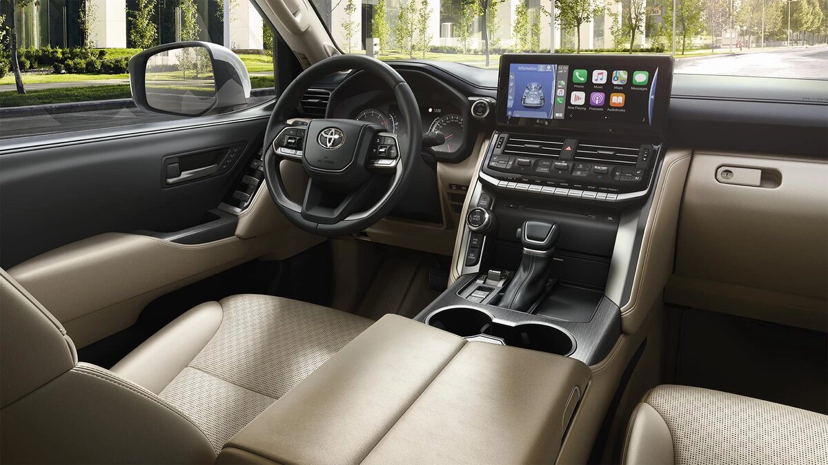 Салон Toyota Land Cruiser 300