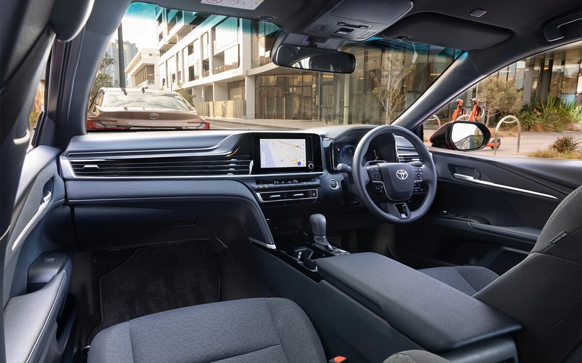 Интерьер Toyota Camry для рынка Австралии (Фото: Toyota)