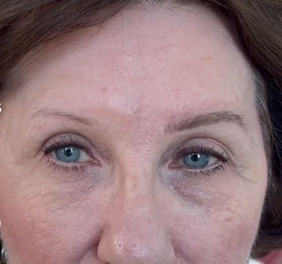 После 40 не стареть: какие ошибки в макияже добавляют возраст