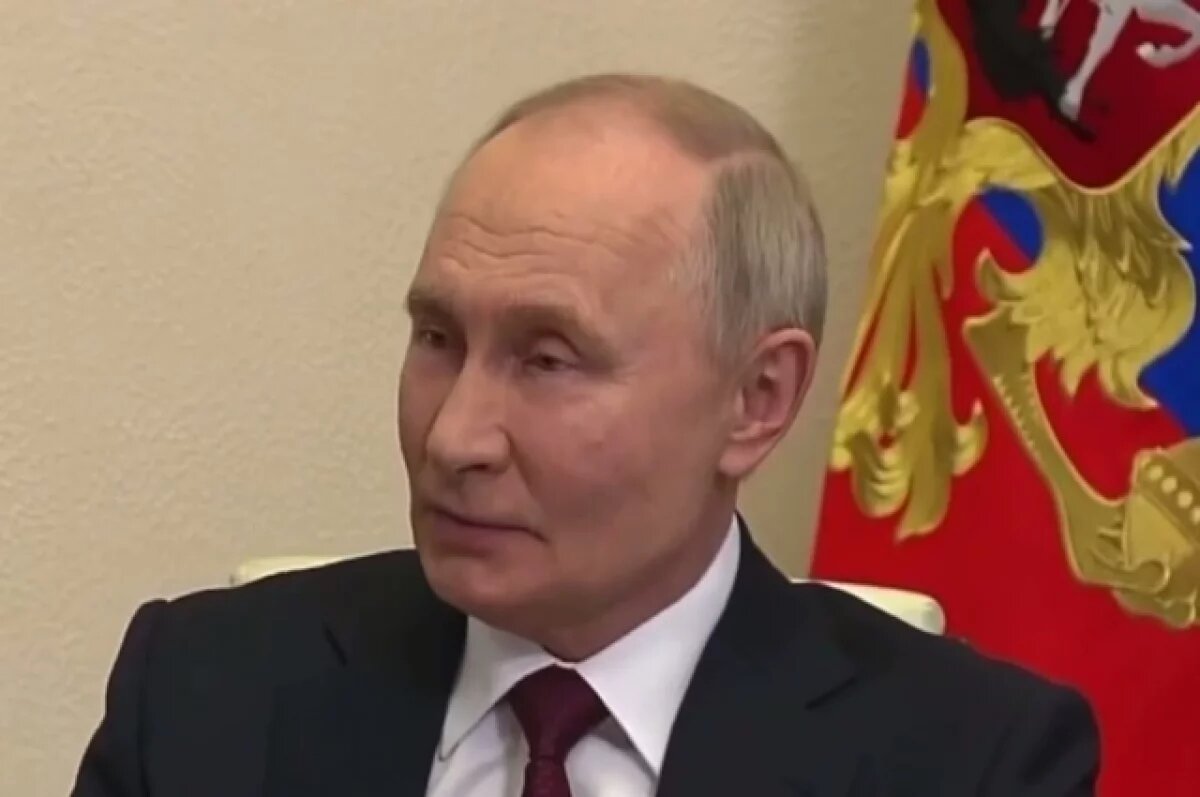    По поручению Путина учреждена премия в области меднауки