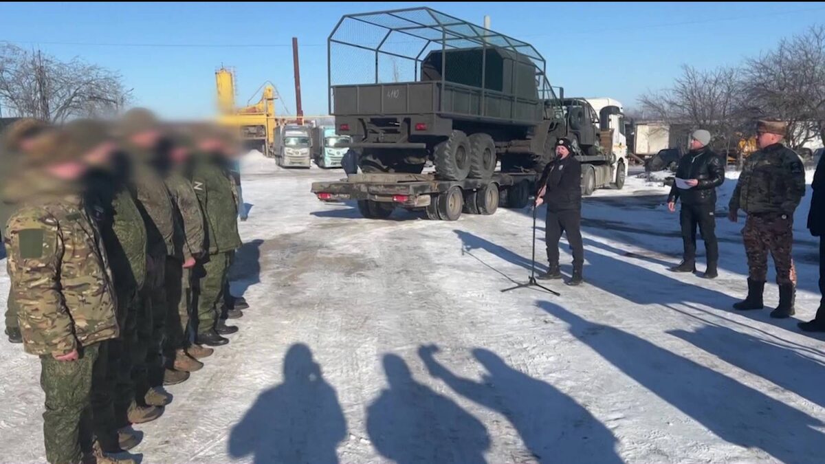    Письма, чак-чак и тягачи: 144 гуманитарный конвой из Башкортостана доставлен в зону СВО