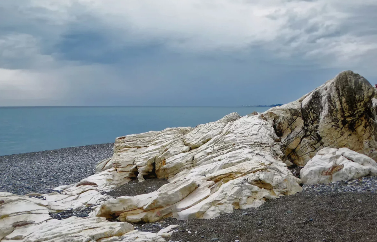 Автор канала на Белых скалах в октябре-2022