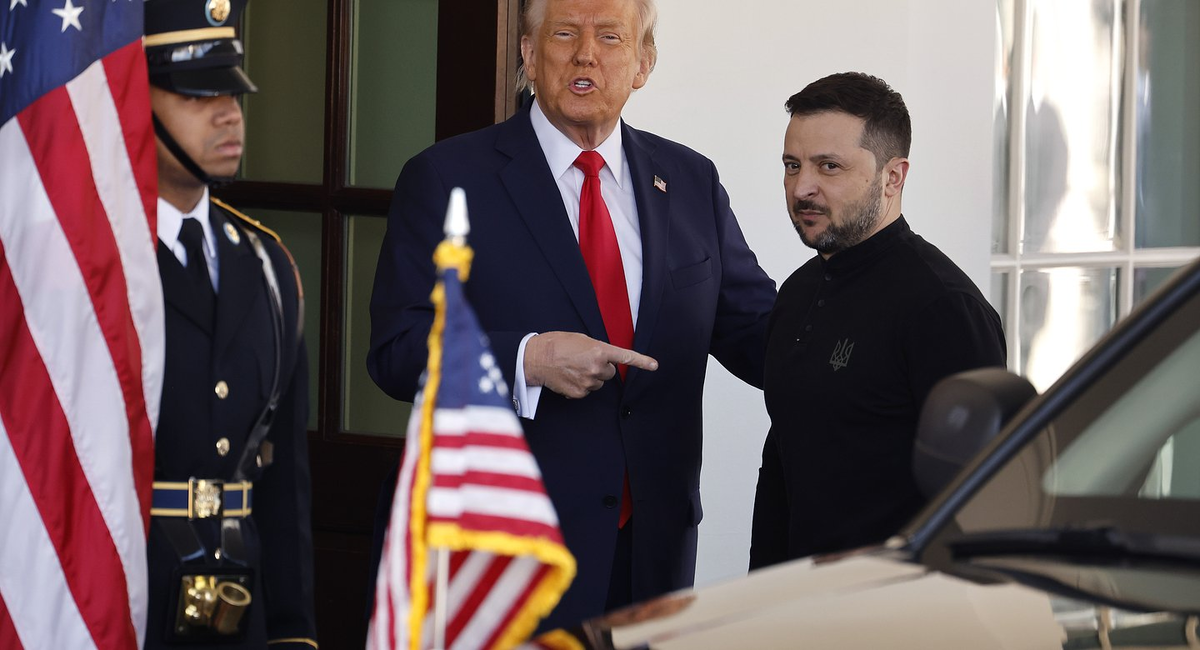 «Ты хорошо выглядишь. Он сегодня весь принарядился». Фото: https://yandex.ru/search