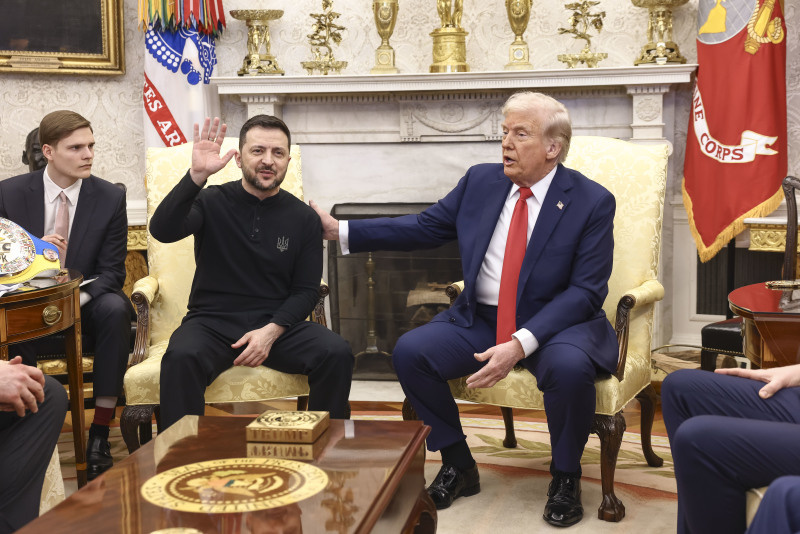    А как всё хорошо начиналось. Фото:© Jim LoScalzo - Pool via CNP Keystone Press Agency/Globallookpress