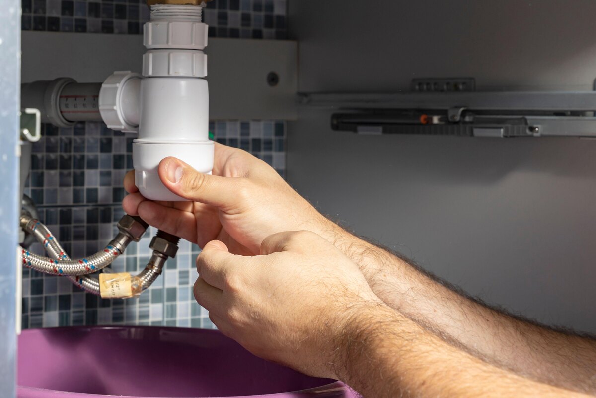    "Слабое место" каждого сифона - резиновые прокладки.Legion-Media