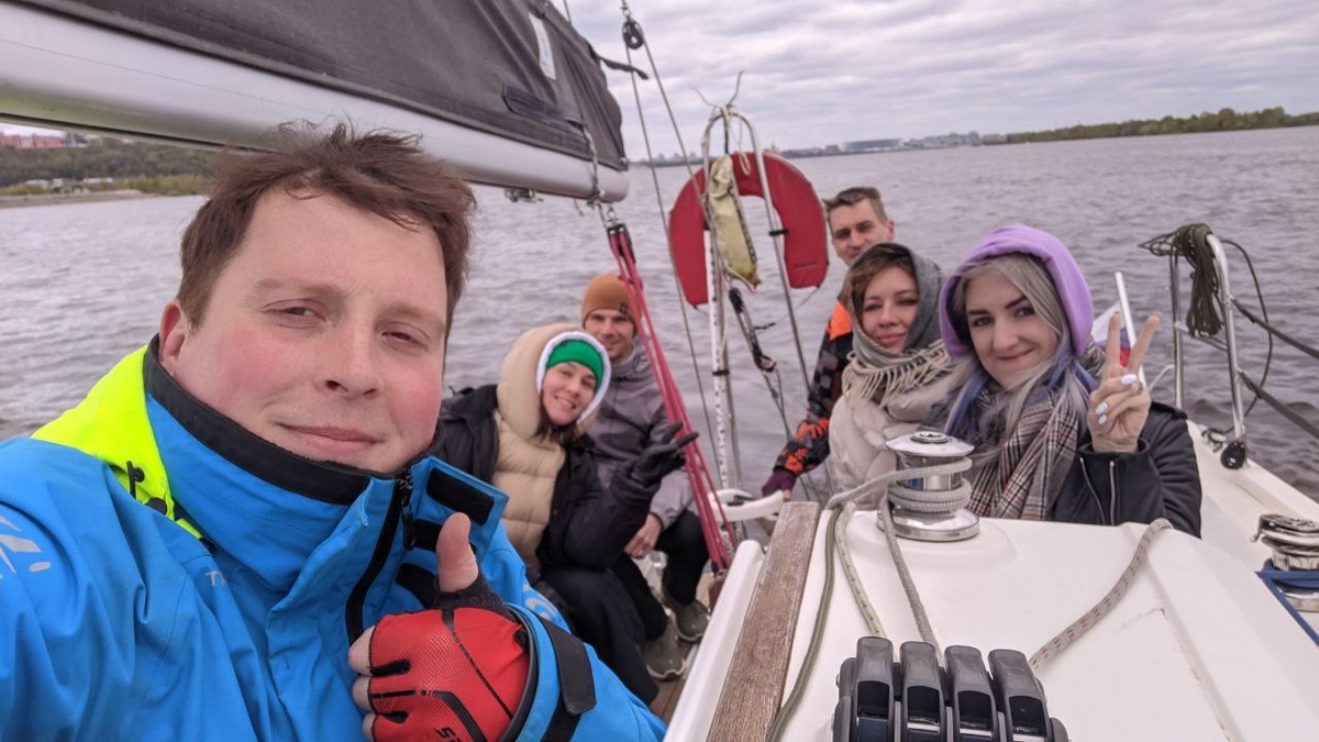 Обещали жаркий день, погода подвела, но гости были весьма горячи)