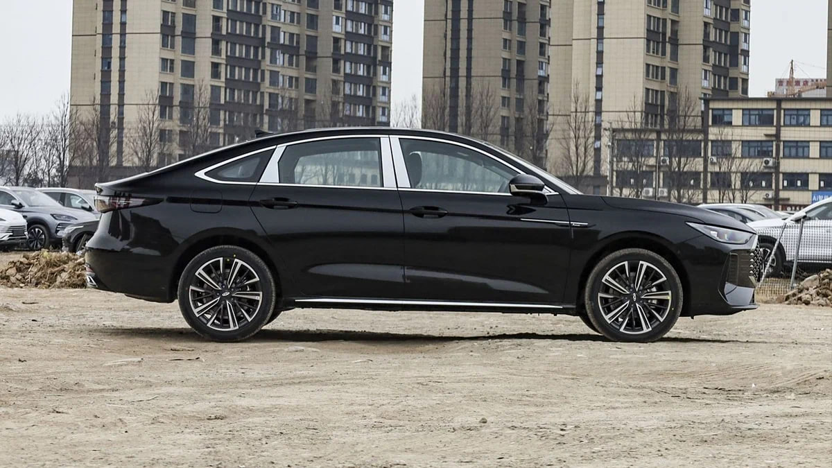 Chery Arrizo 8