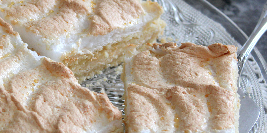 «Королевский» пирог к чаю: просто и очень вкусно тает во рту…