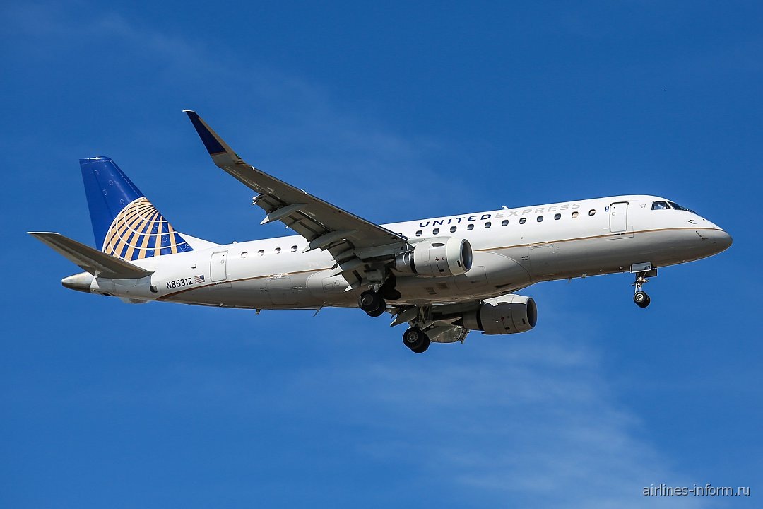    Embraer 175LR номер N86312 авиакомпании Mesa Airlines