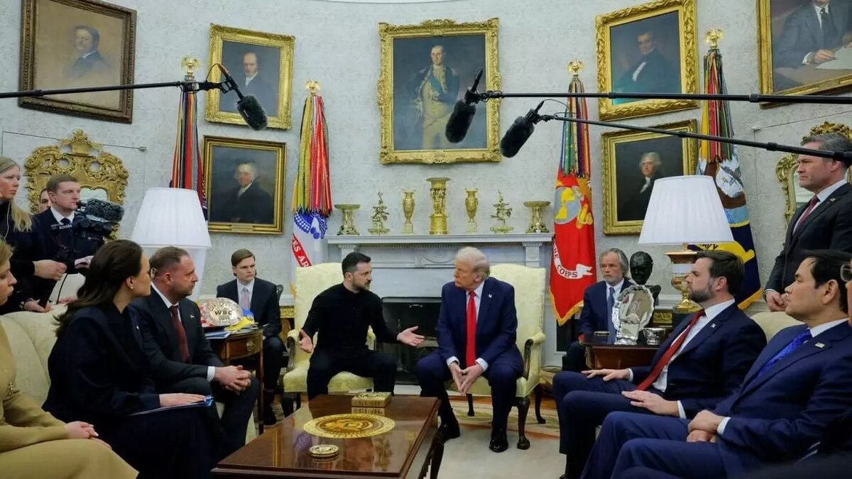 Незадолго до встречи Трамп говорил, что «уважает» Зеленского, однако переговоры переросли в публичную перепалку менее чем через час. Фото: ТАСС
