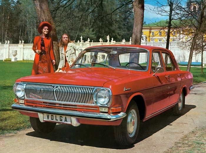Красная «Волга» могла быть желанной добычей автомобильных воров/ Фото: pikabu.ru