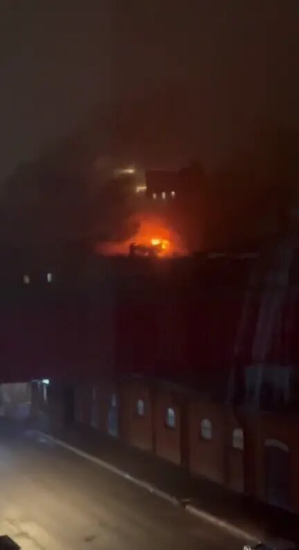    Фото: скриншот видео из телеграм-канала «Мегаполис | ДТП и ЧП | Санкт-Петербург | Питер»