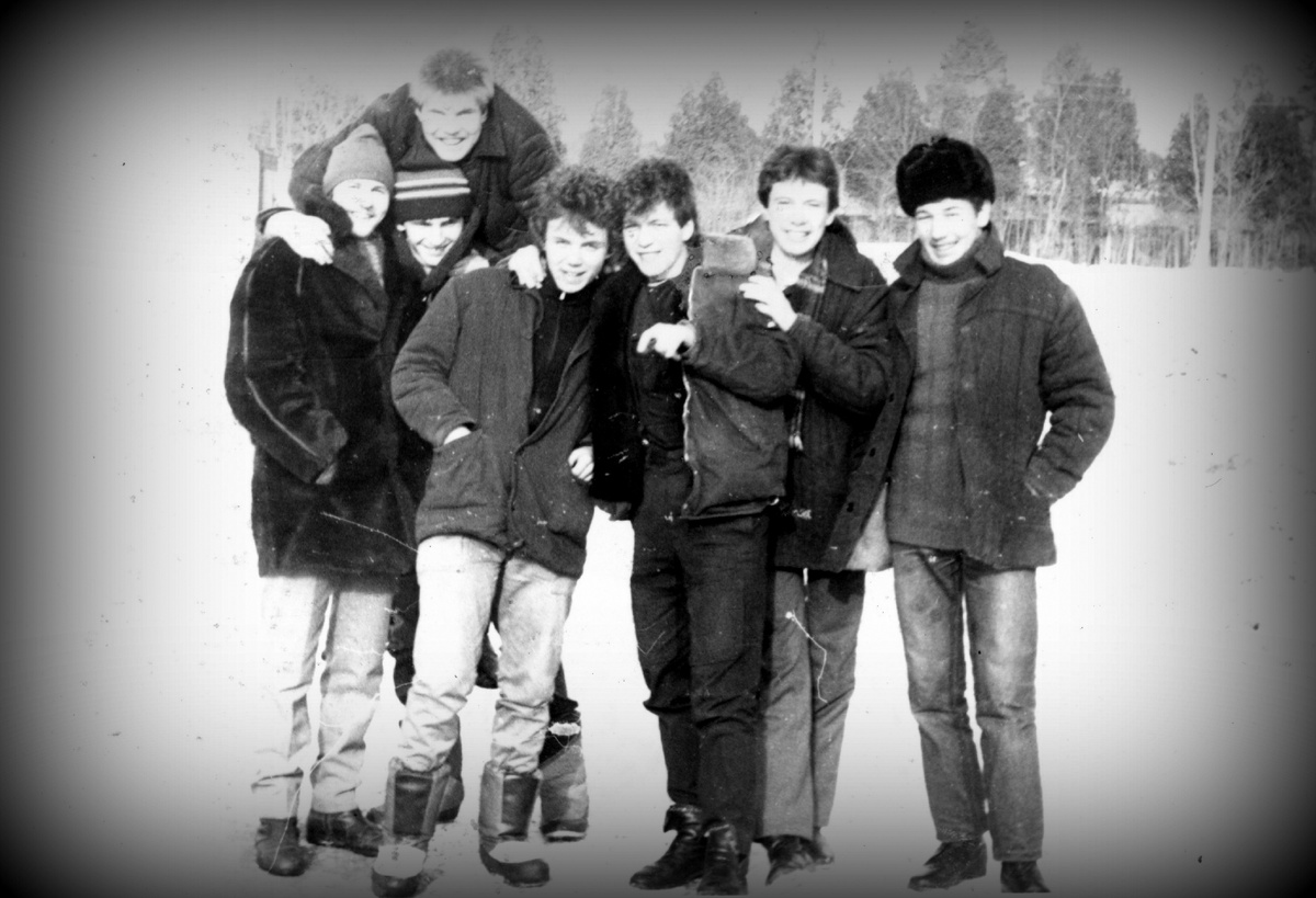 Советские пацаны перед армией.