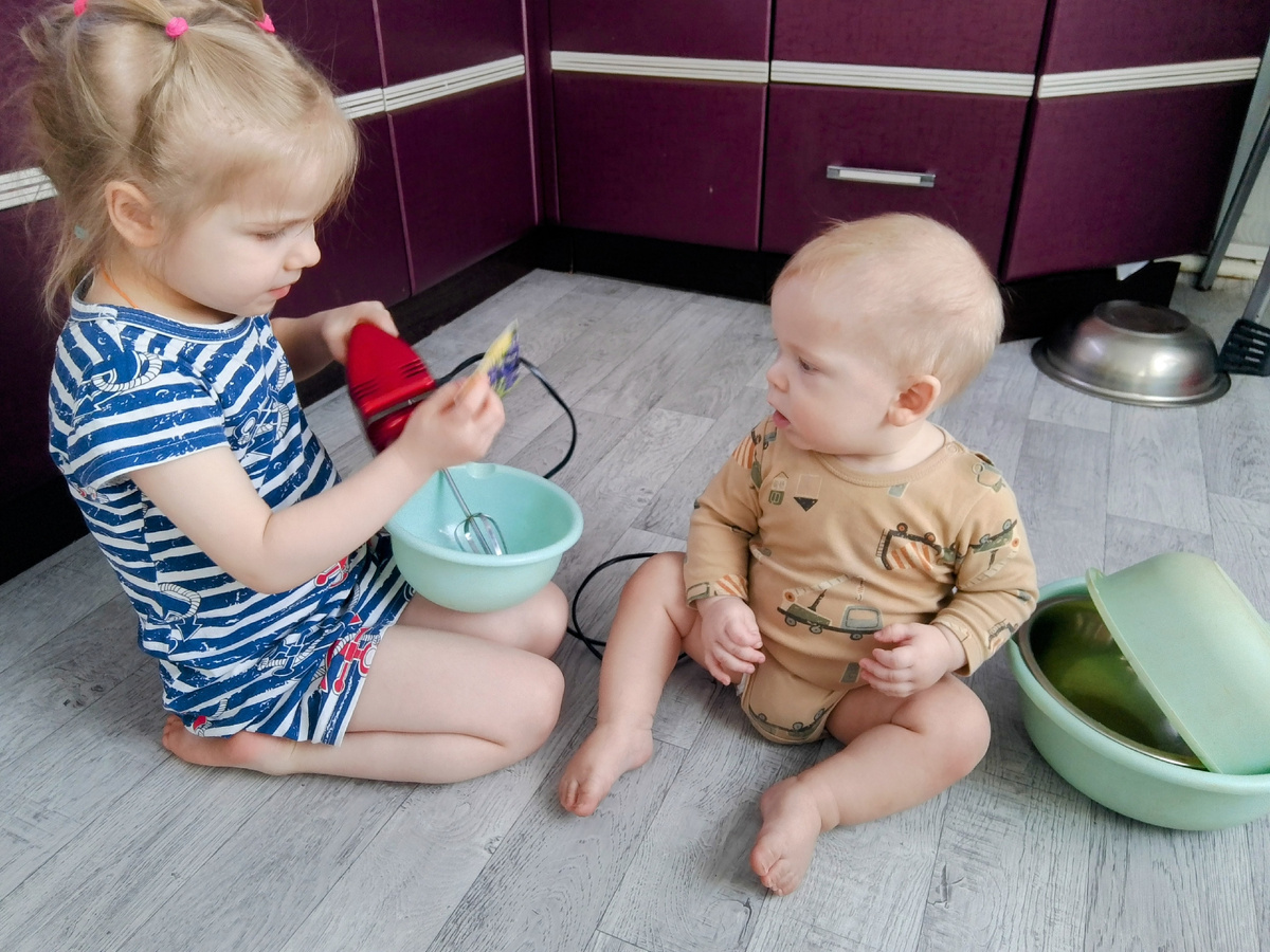 Заняты делом 