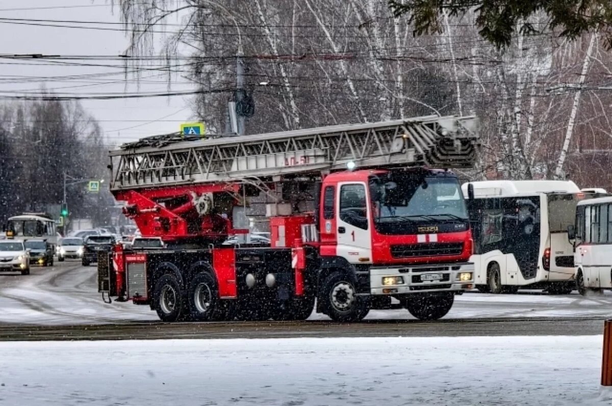    Томские пожарные за сутки в пожарах спасли 6 человек, один пострадал