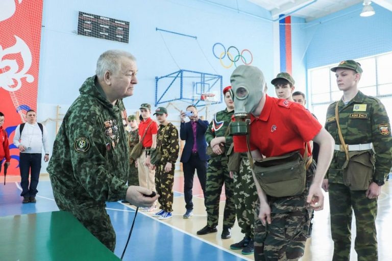    В Оренбурге прошел региональный финал состязаний «А ну-ка, парни» «О»