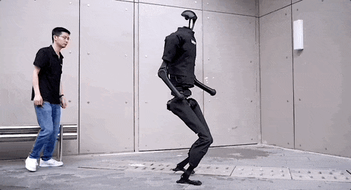 Гуманоидный робот H1, выпущенный компанией Yushu в августе 2023 года