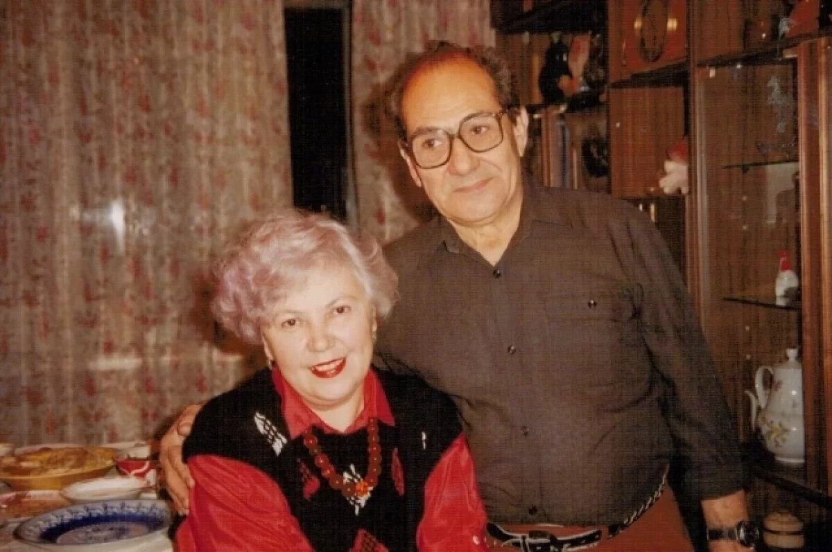    Владимир Сергеевич со своей последней супругой Ларисой Борисовной Салтановой.