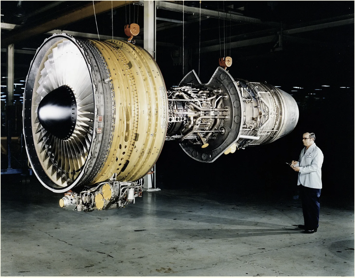 Турбовентиляторный двигатель GE CF6. Источник: https://en.wikipedia.org/wiki/General_Electric_CF6