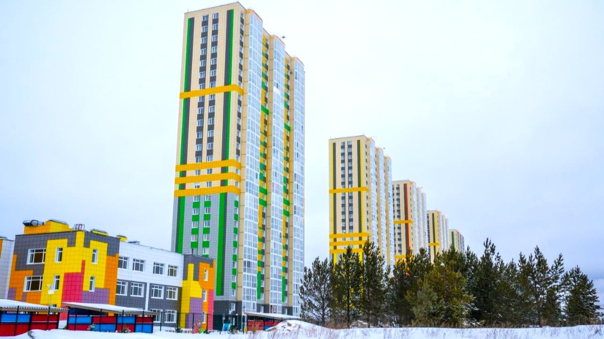    Сургут стал лидером по вводу жилья в Югре