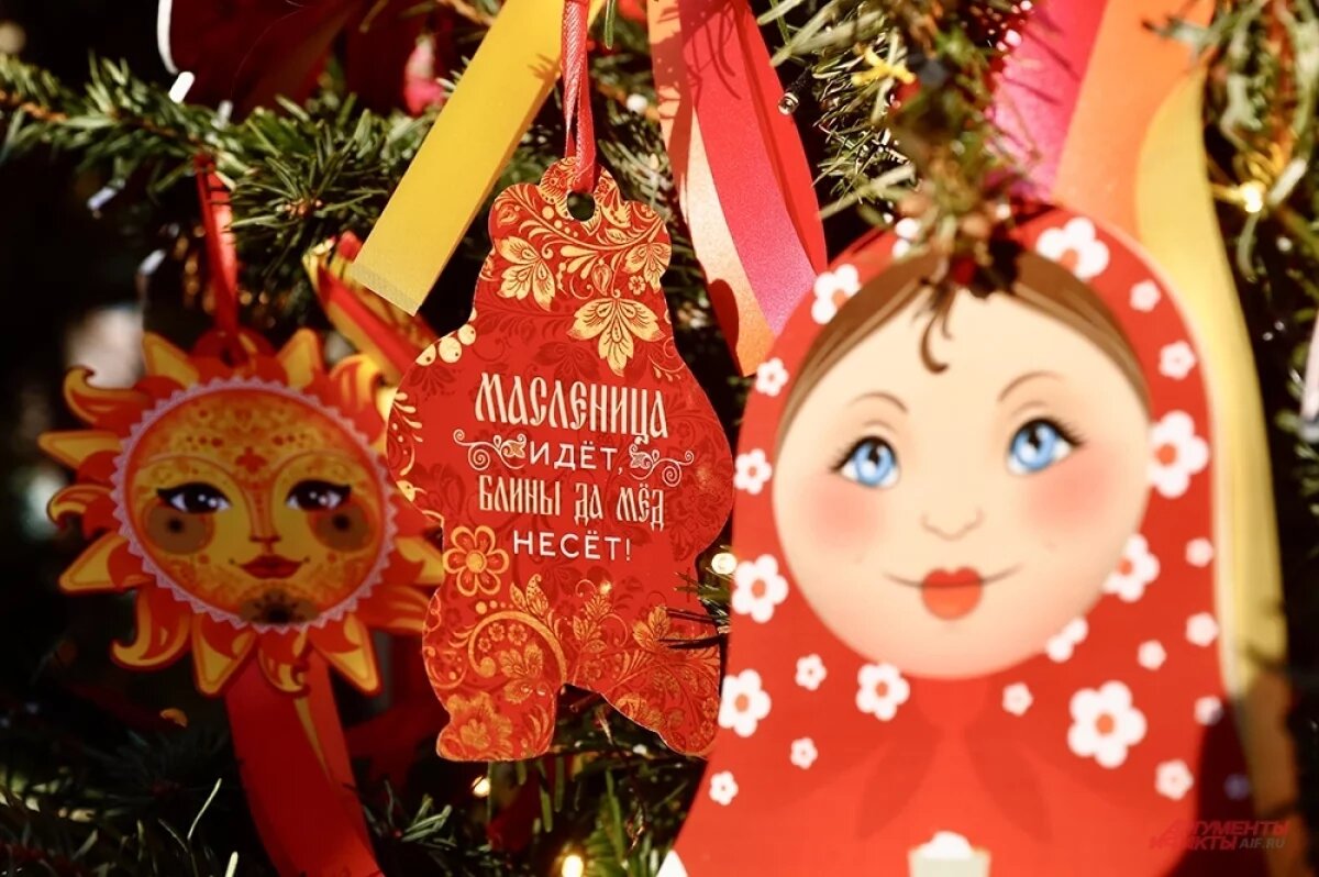    Блины, хороводы, самовары.