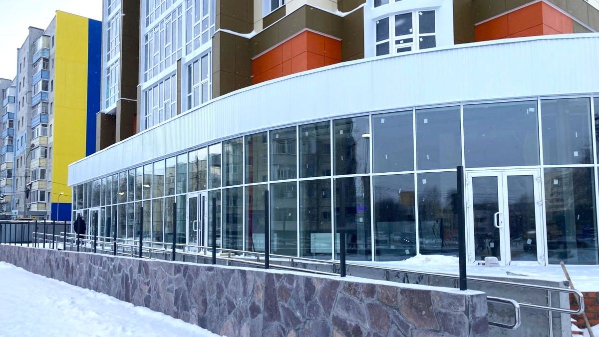    Детский сад, спецшколу и спортзал в Нефтеюганске достроят по графику